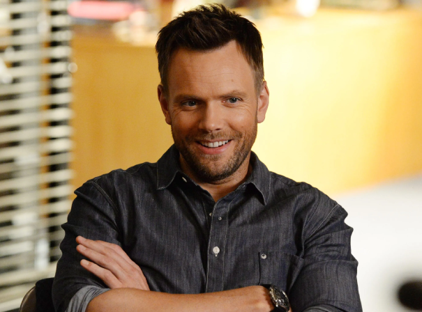 joel mchale hair