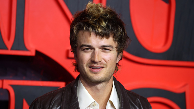 joe keery height
