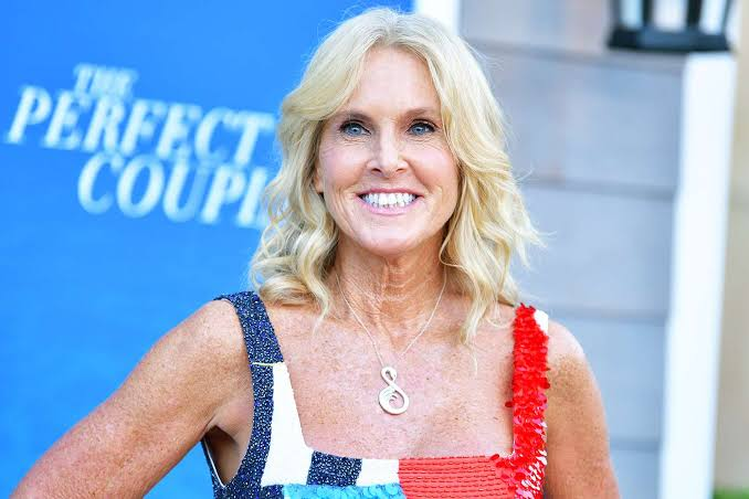 elin hilderbrand net worth